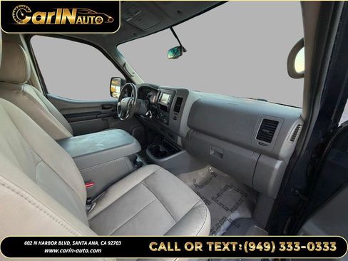 Used 2016 Nissan NV 3500 SL image 10