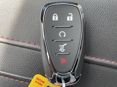 Used 2025 Chevrolet Blazer RS w/ Enhanced Convenience Package image 30