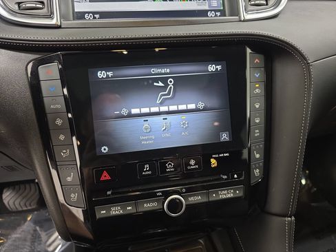 Certified 2023 INFINITI QX55 Essential AWD/4WD image 21