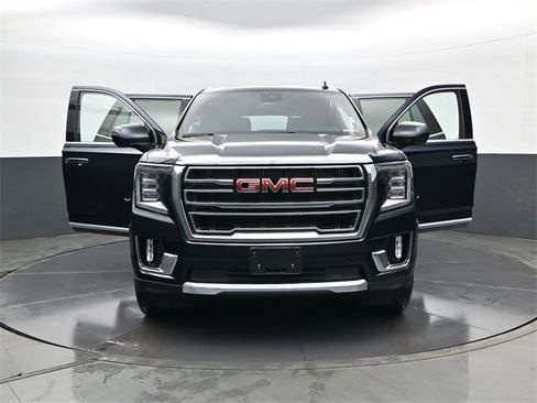 Used 2023 GMC Yukon SLT image 32