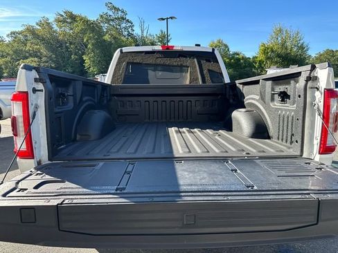 Used 2022 Ford F150 Lariat w/ Equipment Group 502A High image 17