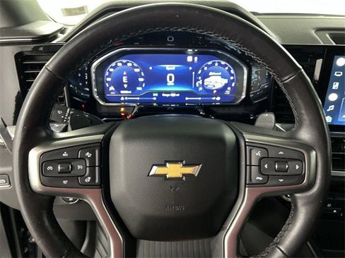Used 2022 Chevrolet Silverado 1500 LTZ image 11