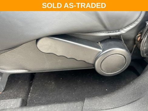Used 2016 Jeep Wrangler Unlimited Sahara w/ Connectivity Group AWD/4WD image 12