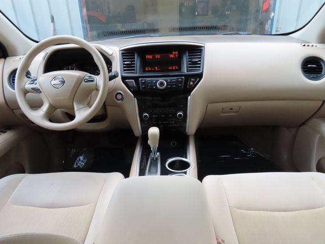 Used 2014 Nissan Pathfinder S FWD image 4