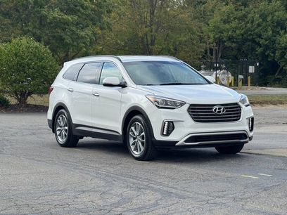 Used 2017 Hyundai Santa Fe SE w/ SE Premium Package 02