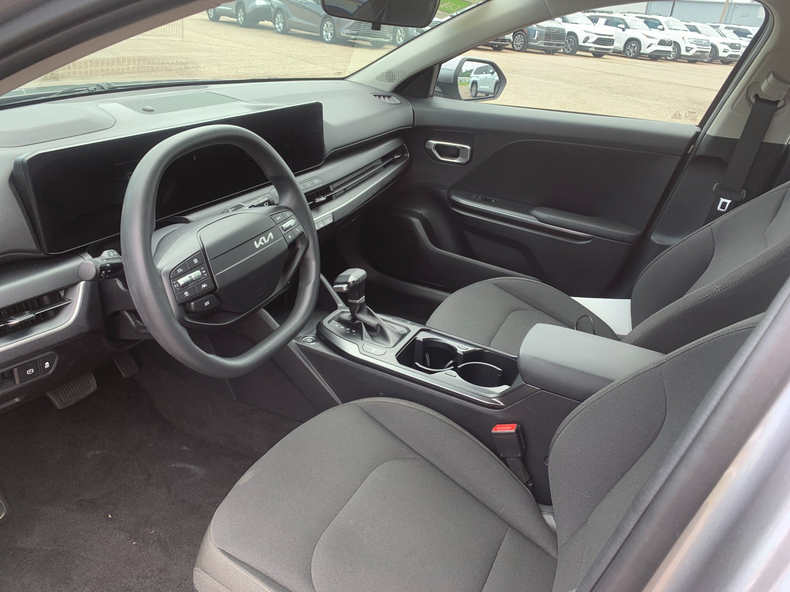 Used 2026 Kia K4 FWD image 12