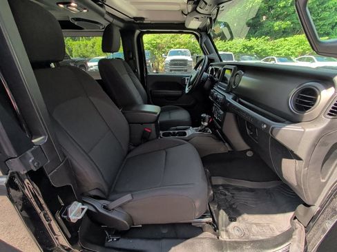 Used 2022 Jeep Wrangler Sport AWD/4WD image 13
