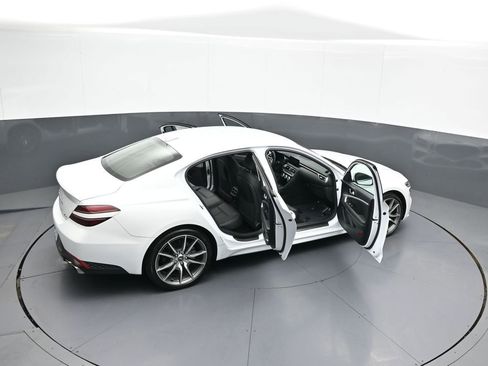Used 2023 Genesis G70 2.0T AWD/4WD image 44