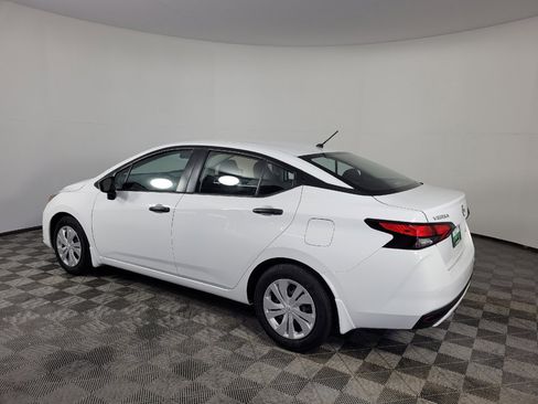 Used 2025 Nissan Versa S w/ Trunk Package FWD image 3