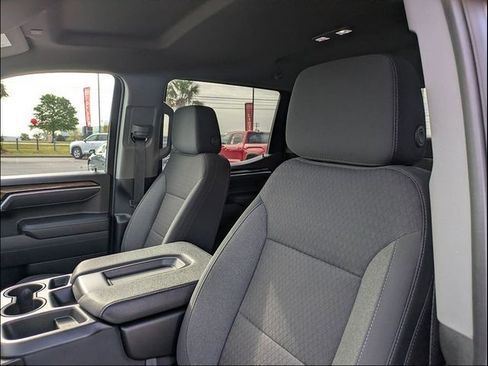 Used 2025 Chevrolet Silverado 1500 LT RWD image 14