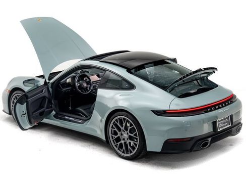 Certified 2026 Porsche 911 Carrera RWD image 34