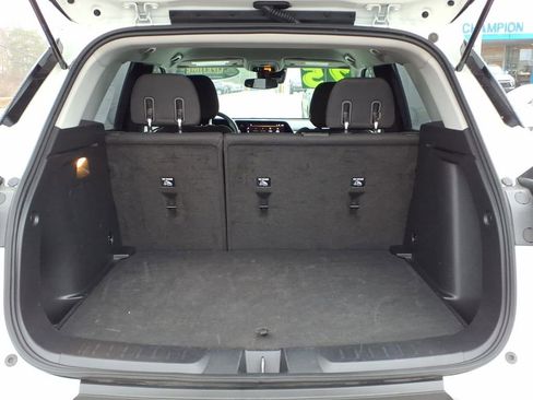 Used 2025 Chevrolet TrailBlazer LT image 11