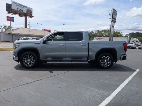 Used 2024 GMC Sierra 1500 SLT w/ SLT Premium Plus Package AWD/4WD image 8