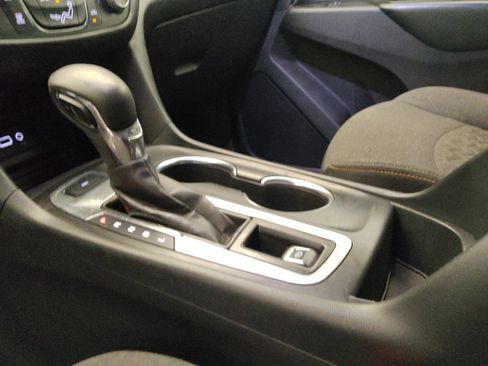 Used 2022 Chevrolet Equinox LT AWD/4WD image 26