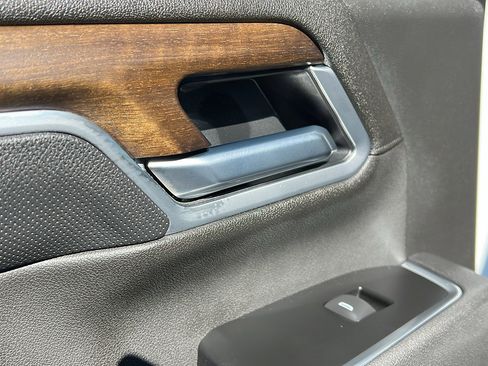 New 2026 Chevrolet Silverado 2500 High Country w/ High Country Premium Package AWD/4WD image 15