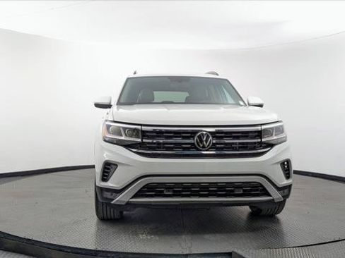 Used 2023 Volkswagen Atlas SE w/ Panoramic Sunroof Package FWD image 12