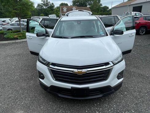 Used 2023 Chevrolet Traverse LS AWD/4WD image 28