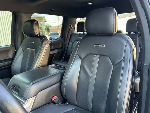 Used 2015 Ford F150 Platinum w/ Equipment Group 701A Luxury image 11