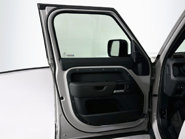 New 2026 Land Rover Defender 110 S AWD/4WD image 11