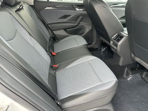 New 2026 Volkswagen Tiguan SE AWD/4WD image 11