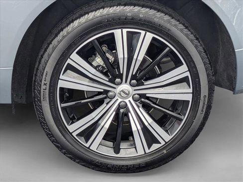 Used 2022 Volvo XC60 B5 Inscription w/ Advanced Package image 24