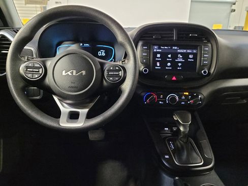 Used 2024 Kia Soul LX w/ Option Group 015 image 22