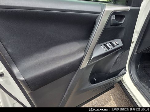 Used 2018 Toyota RAV4 LE w/ Carpet Mat Package FWD image 11