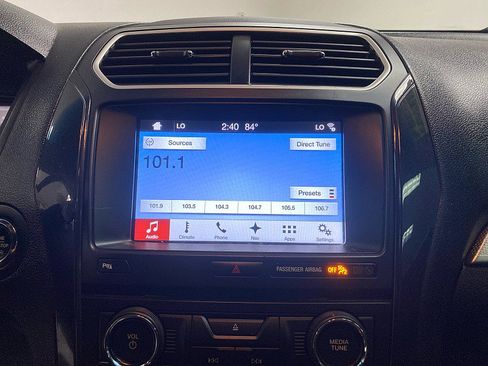 Used 2017 Ford Explorer XLT w/ Equipment Group 202A image 22