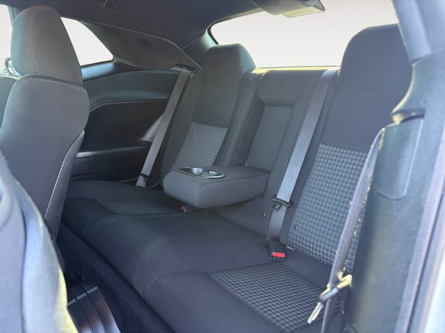 Used 2022 Dodge Challenger GT RWD image 13