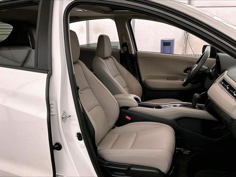 Used 2021 Honda HR-V EX-L image 7