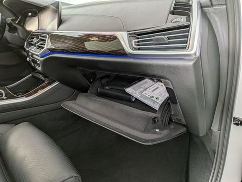 Used 2023 BMW X5 xDrive40i AWD/4WD image 35