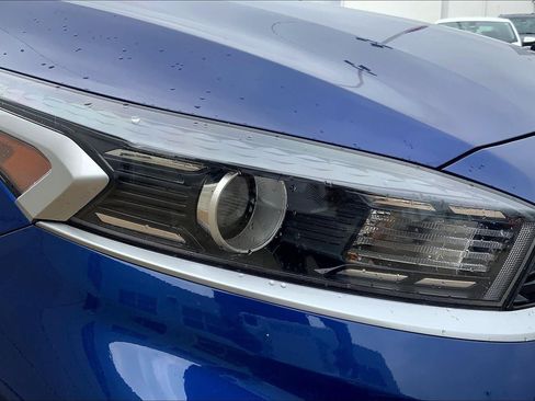 Used 2023 Kia Forte LXS FWD image 27