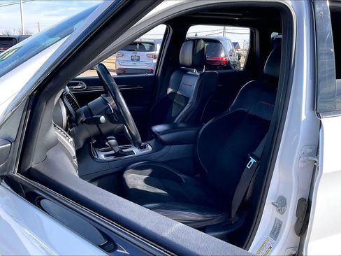 Used 2017 Jeep Grand Cherokee Trailhawk w/ Trailhawk Luxury Group image 8