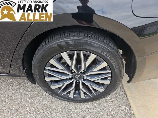 Used 2025 Nissan Altima 2.5 SV FWD image 32