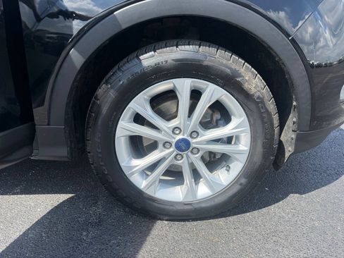 Certified 2018 Ford Escape SE w/ SE Sync 3 Package FWD image 53