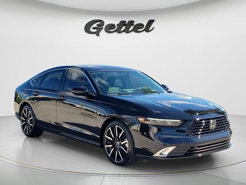 Used 2026 Honda Accord Touring image 2