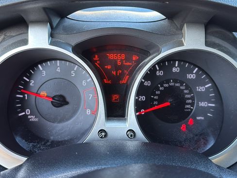 Used 2013 Nissan Juke SV image 8