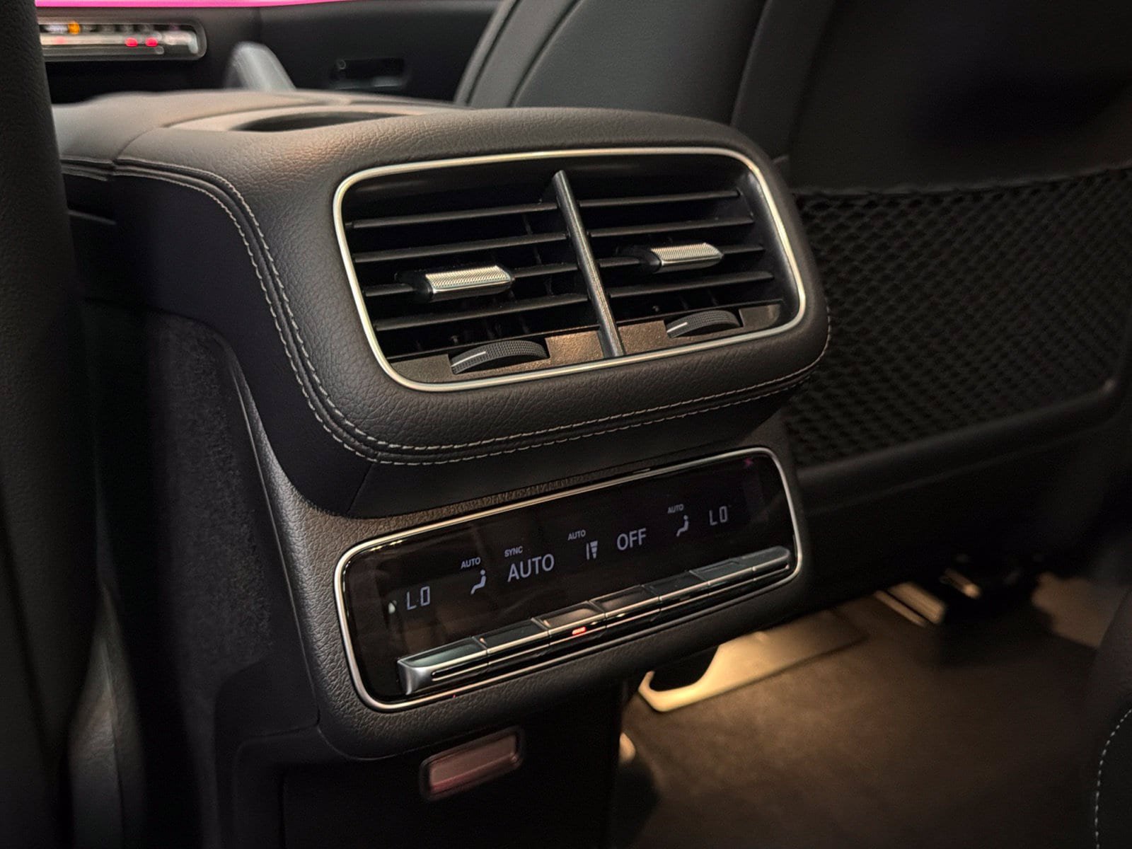 Certified 2026 Mercedes-Benz GLS 450 4MATIC image 39