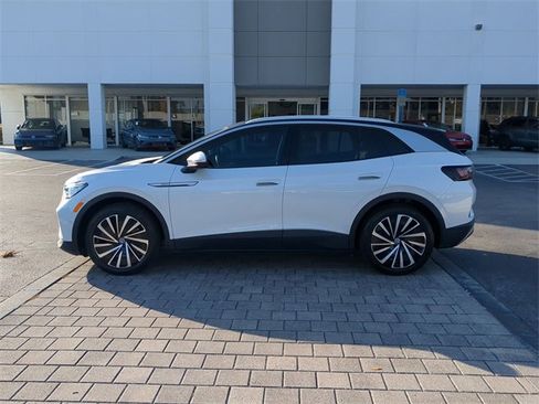 Certified 2023 Volkswagen ID.4 Pro S Plus image 6