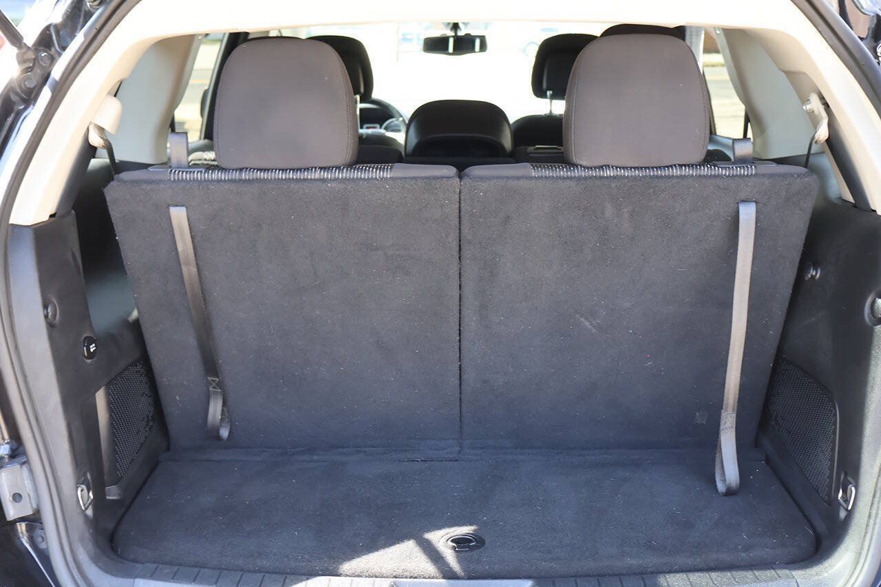 Used 2014 Dodge Journey SXT w/ Flexible Seating Group FWD image 10