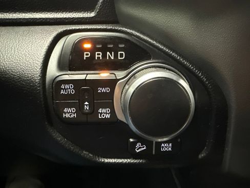 Used 2019 RAM 1500 Big Horn AWD/4WD image 24