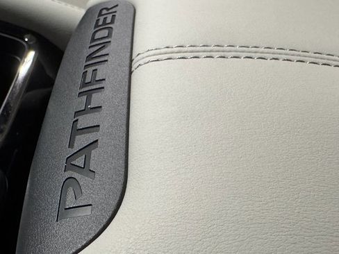 New 2026 Nissan Pathfinder SL image 31