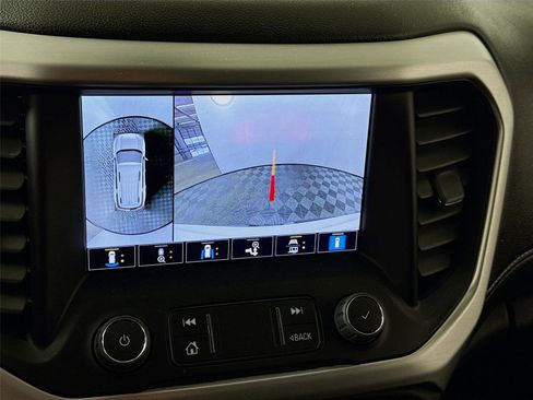 Used 2023 GMC Acadia SLT w/ Technology Package image 8