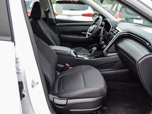 Certified 2023 Hyundai Tucson SE image 17