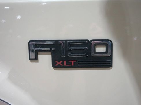 Used 1993 Ford F150 XL AWD/4WD image 19