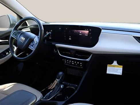 Used 2024 Buick Encore GX Avenir image 17