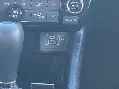 Used 2022 Jeep Compass Trailhawk w/ Trailhawk Convenience Group image 25