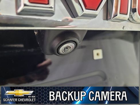 Used 2022 GMC Acadia SLT w/ GMC Pro Grade Package image 12