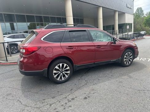 Used 2017 Subaru Outback 2.5i Limited image 4