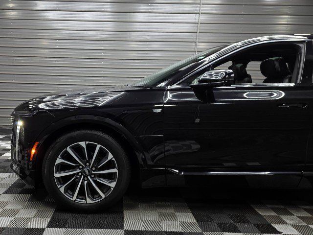 Used 2024 Cadillac Lyriq Sport w/ LPO, Floor Liner Package AWD/4WD image 45